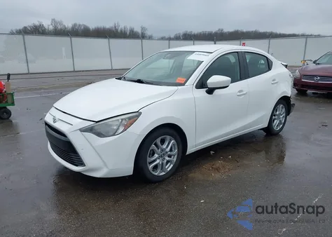 2017 Toyota Yaris Ia из США, поврежденный, VIN 3MYDLBYV0HY155770